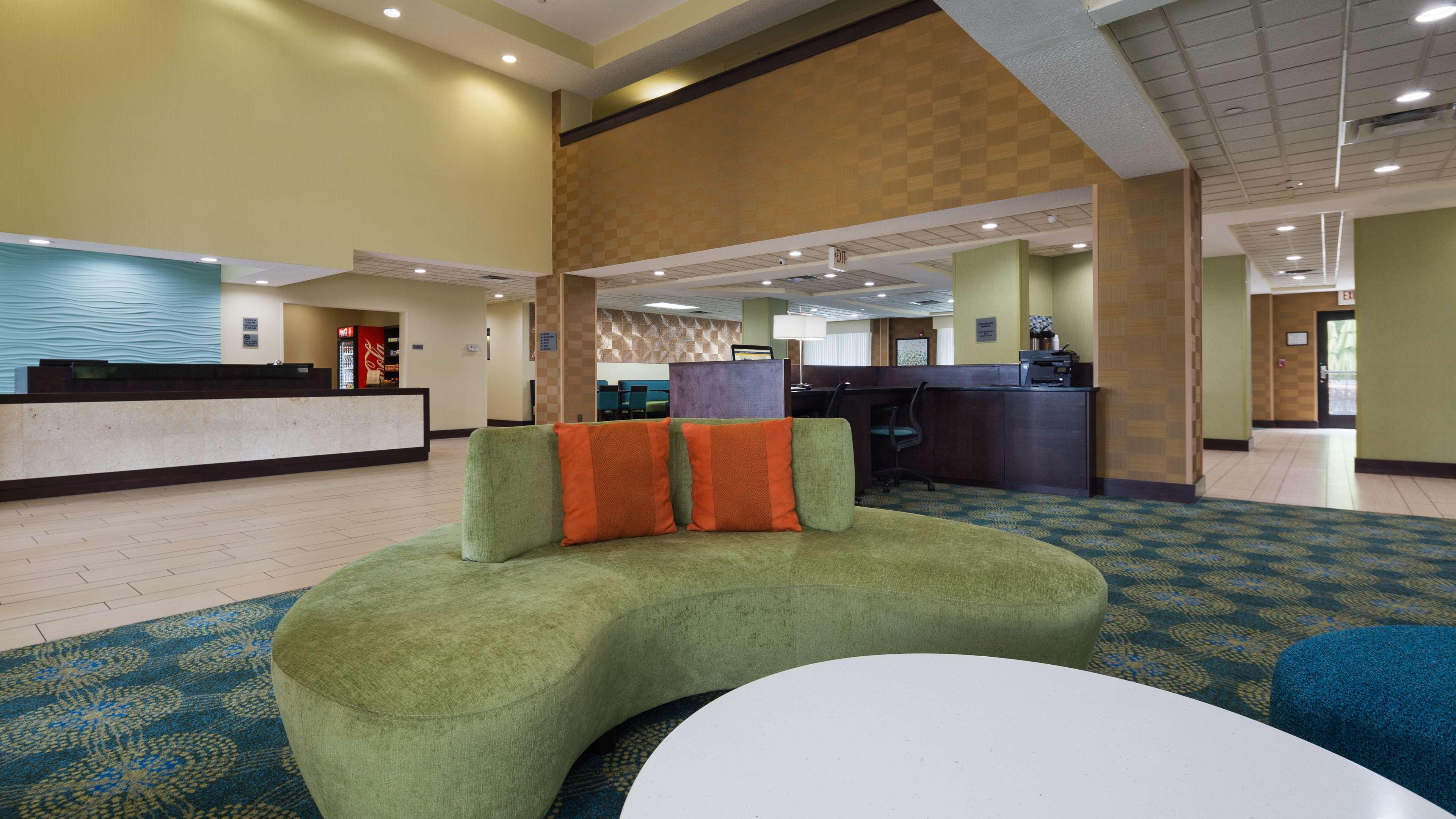 Spark By Hilton Savannah 3*