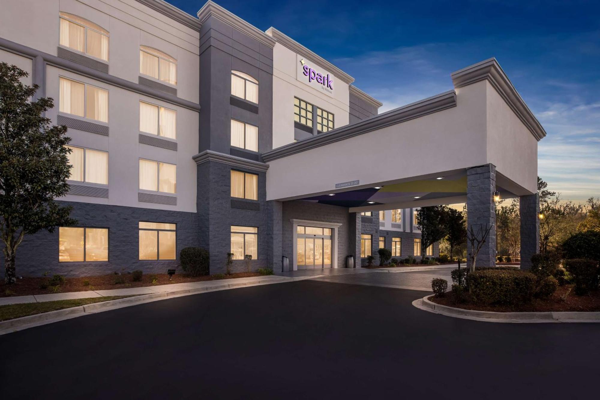 Spark By Hilton Savannah Hotel Port Wentworth
