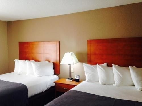 Spark By Hilton Savannah Hotel 3*