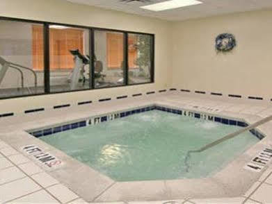 Hotel Spark By Hilton Savannah 3*