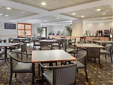 Hotel Spark By Hilton Savannah Port Wentworth